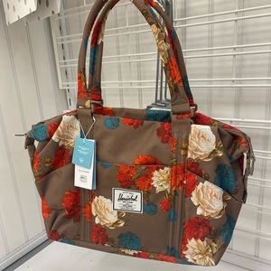 NWT! Herschel Strand Sprout in Vintage Floral